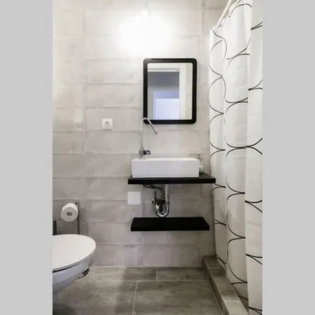 Your Gorgeous And Spacious Dream Free Parking Apartment