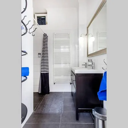 Apartment In Historical Building With Free Private Parking