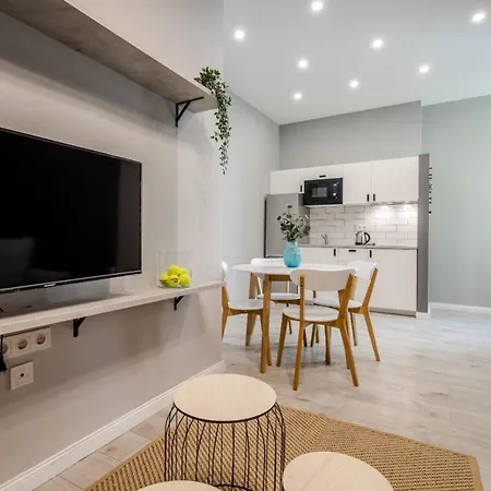 A13- Quality Apartments, Best Location. By Bqa Apartment *