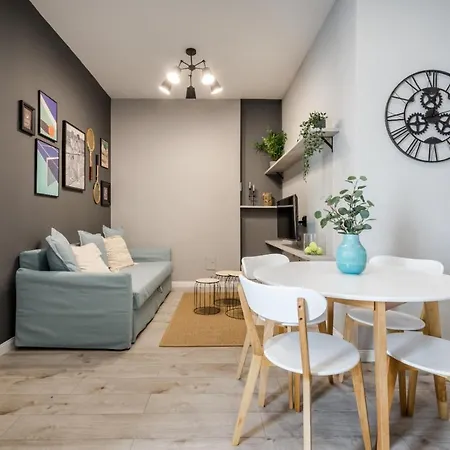 A13- Quality Apartments, Best Location. By Bqa Apartment *