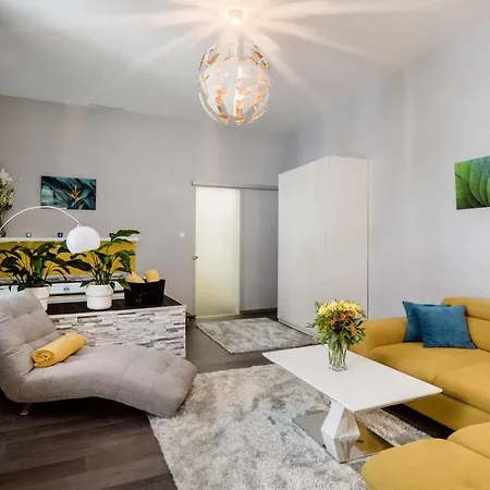 Apartment Downtown Luxury Jacuzzi *