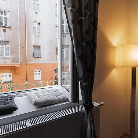 Spacious Premium By Buda Castle District *