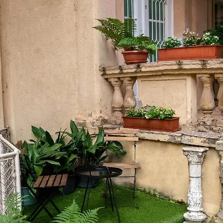 Oasis * Budapest