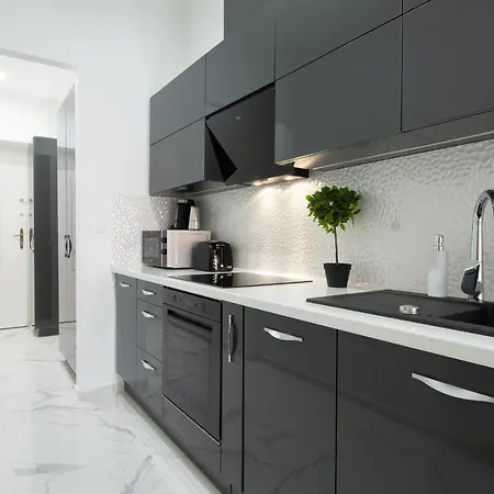 Basilika View Imperial -sas Street -need Reservation For Free Parking * Budapest