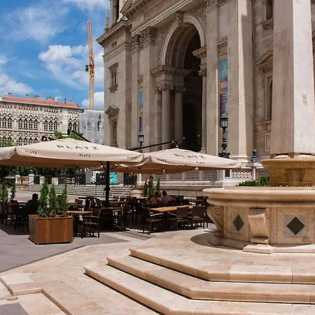 Basilika View Imperial -sas Street -need Reservation For Free Parking Budapest