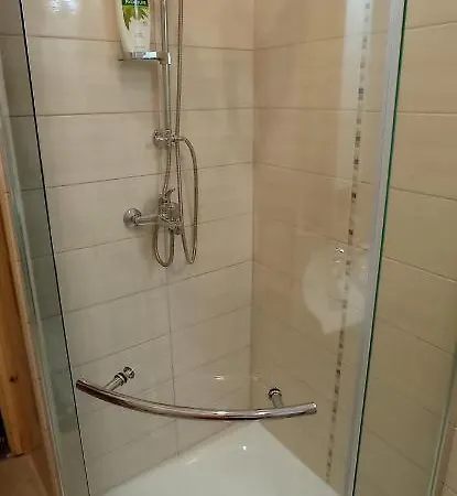Western * Budapešť