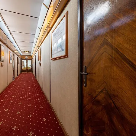 Grand Jules - Boat 3*
