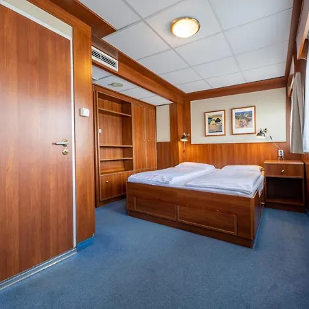 Grand Jules - Boat 3* Budapest