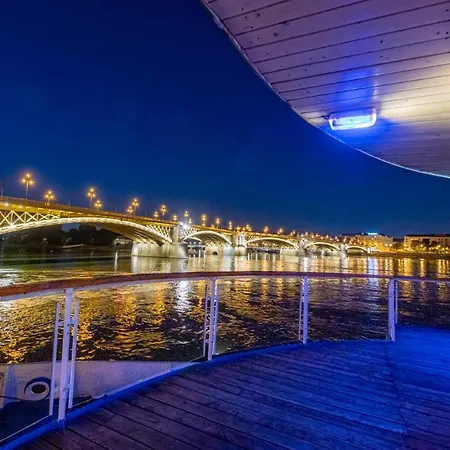 Botel Grand Jules - Boat Budapest