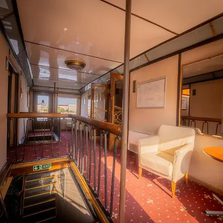 Botel Grand Jules - Boat 3*