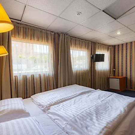 Grand Jules - Boat 3*