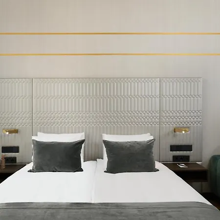 Hotel apartamentowy Emerald Downtown Luxury By Continental Group
