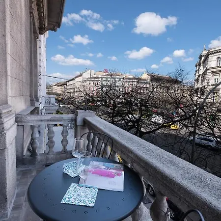 Budapest Easy Flat Oktogon Apartment