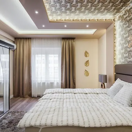 Bpr Ethereal Panoramic With A/c & Balcony Апартаменты *