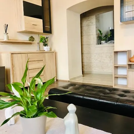 Nádor Luxury Apartamento *