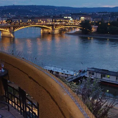 High End In The Center Budapest