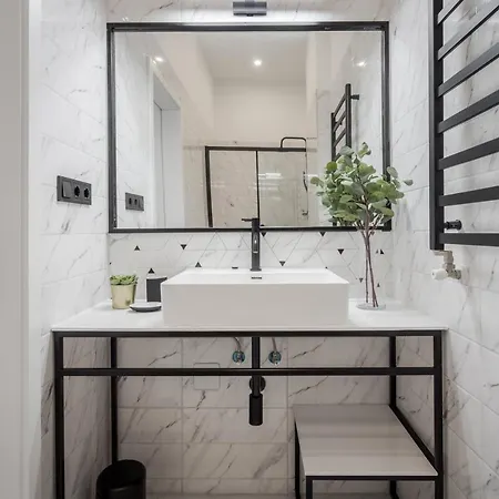 Astoria Boutique Suites- Location By Bqa Hotel *