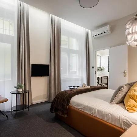 Astoria Boutique Suites- Location By Bqa * Budapest