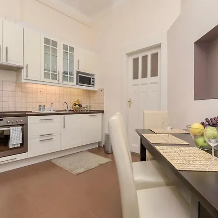 Corvina With Free Private Parking * בודפשט