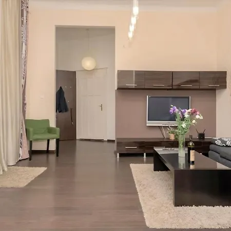 דירה Corvina With Free Private Parking *