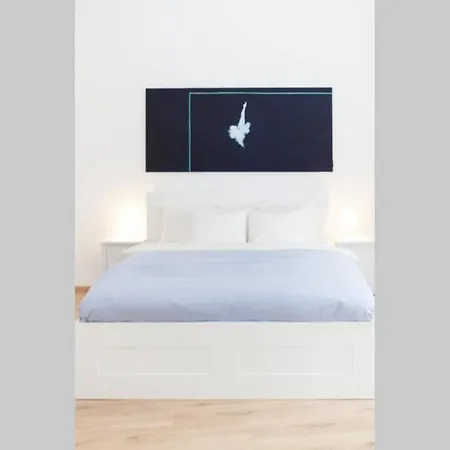 Artapart Luxury And Art In - A1 Apartment
