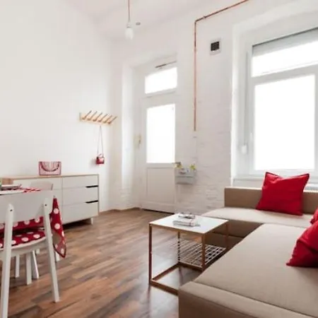 Loft Style In Hipster Area Apartment Budapest