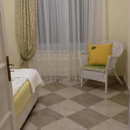 Aranyoshaz-vendeghaz Apartment *