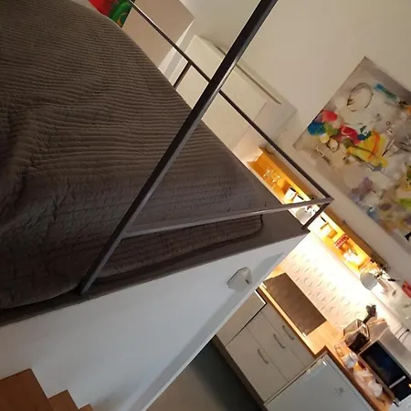 Apartment Stylish Art - Wifi & Great Location
