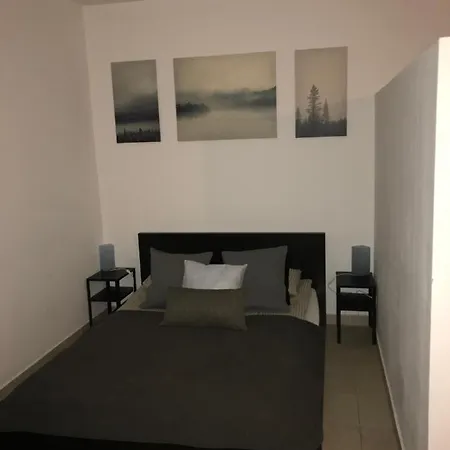 Downtown Rose Garden Whit Garage Opcional Apartament *
