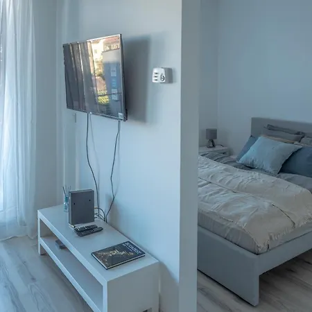 Dob36 With Free Private Parking And Balcony Apartment Budapest