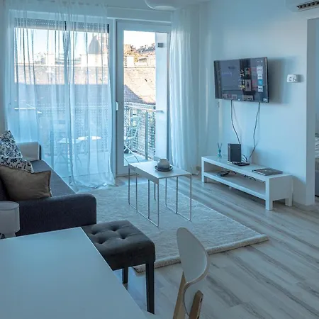 Dob36 With Free Private Parking And Balcony * Budapest