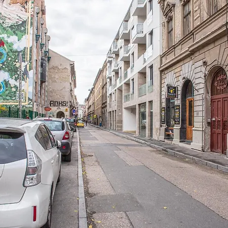 Apartment Dob36 With Free Private Parking And Balcony
