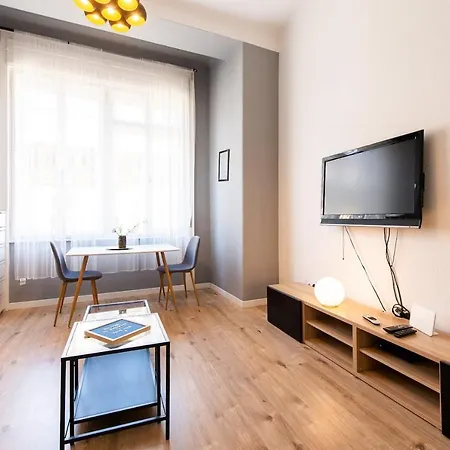 Apartment Budapest4u - New In The Of *