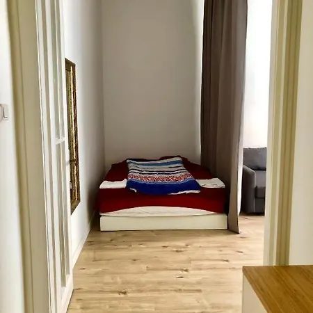 Budapest4u - New In The Of *