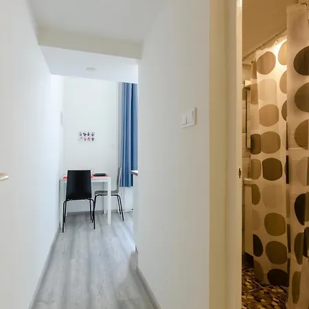 Bartok Suites 6 Apartment *
