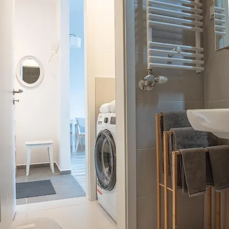 Apartment Dob36 With Free Private Parking And Balcony Budapest