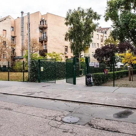 Dob36 With Free Private Parking And Balcony Apartment Budapest