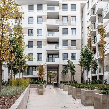 Dob36 With Free Private Parking And Balcony Apartment