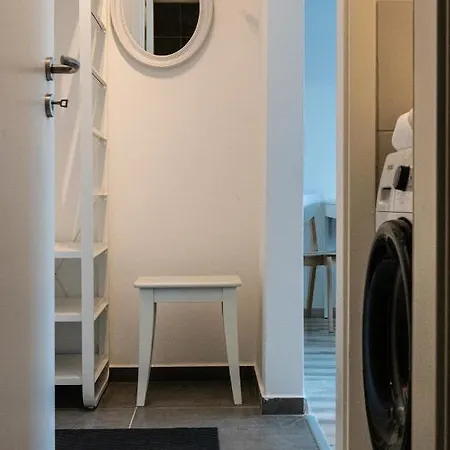 Dob36 With Free Private Parking And Balcony Apartment Budapest