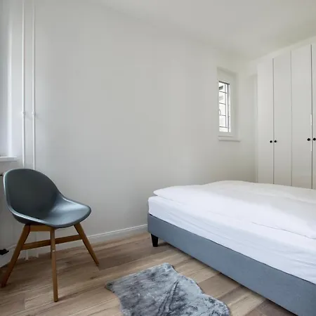 Standard By Hi5 - Dessewffy 37 * Budapest