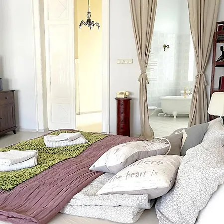 Elegant 125m2 In Center Of Apartment Budapest