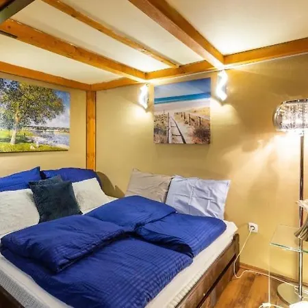 Cherry Blossom Designer In The Center With Free Parking * Budapeşte