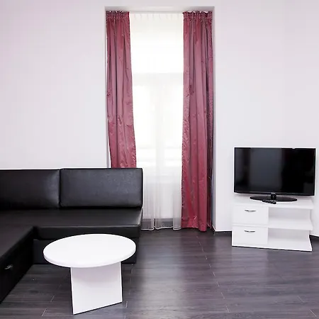 Krisco Apartment *