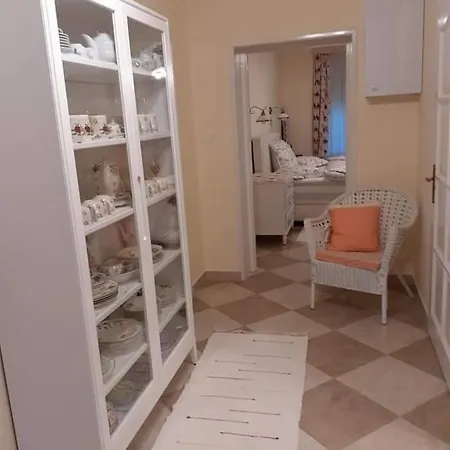 Apartment Aranyoshaz-vendeghaz *