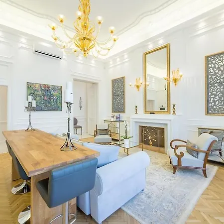 Apartment Bpr The Golden Astoria With Balcony And A/c Budapest