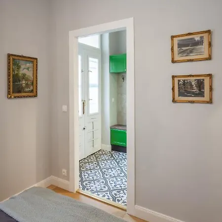 Bpr Art Nouveau Apartment Budapest