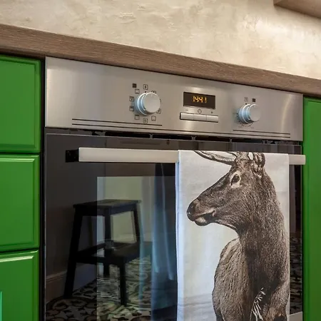 Bpr Art Nouveau Apartment Budapest