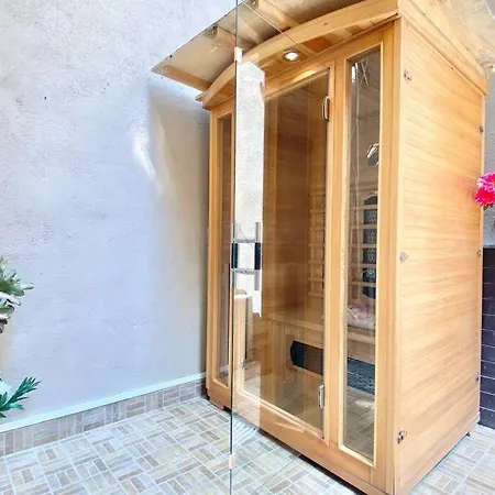 Cool! With Sauna And Private Garden Apartment *