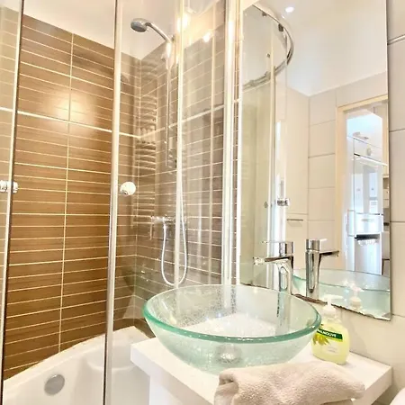 Cool! With Sauna And Private Garden Apartment *