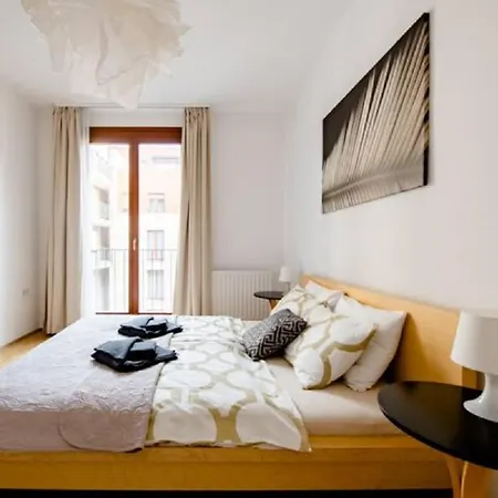 Апартаменты Kazinczy-New Development-French Balcony *